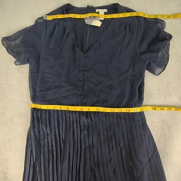 C. Est 1946 Women's Navy Blue Pants Jumpsuit Pleated Flared Sleeves Size L (NWT) - Picture 8 of 10